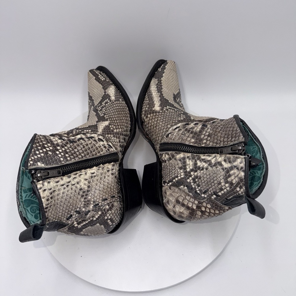 Corral A3655 Genuine Exotic Python Snip Toe Western Ankle Boots Size 7.5 B Taupe - Picture 4 of 7